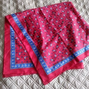 3/$20 Vintage Red and Blue Teddy Bear Patterned Square Scarf